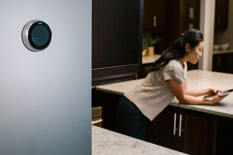 Smart thermostat in home